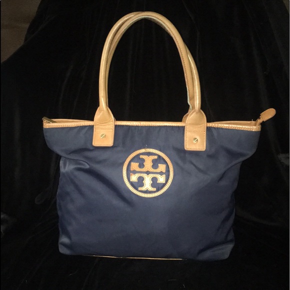 Tory Burch Handbags - Tory Burch east/West tote